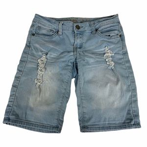 RUE21 Shorts Junior Size 1/2 distressed denim Bermuda Light Wash Soft Je…